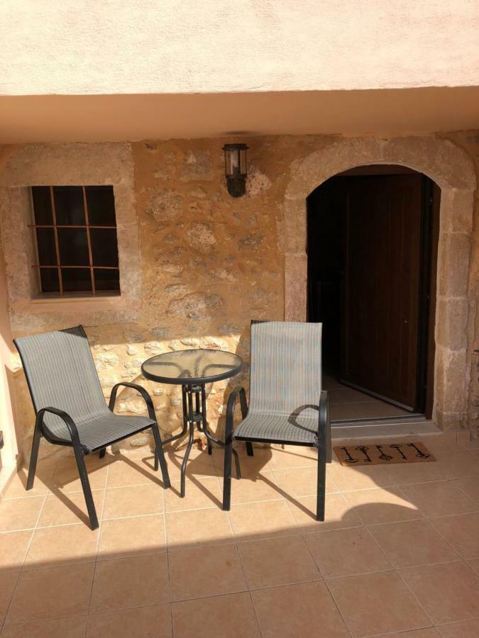 Nivritos Traditional Homes Exterior photo